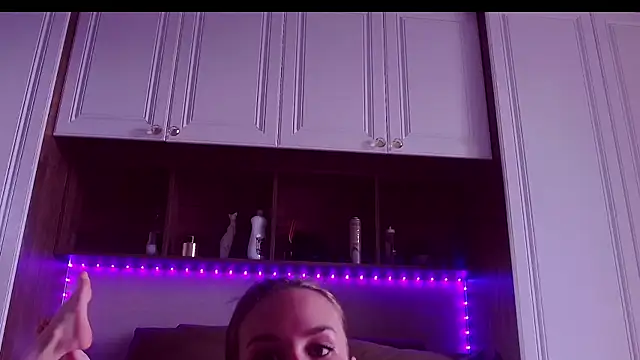 ArielEvans online show from 07/29/26, 02:53