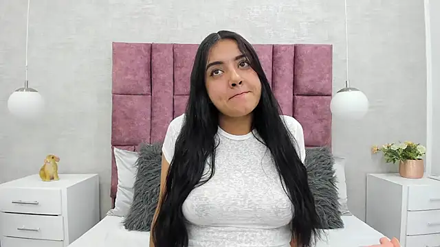 SalomeLee online show from 11/25/25, 11:10