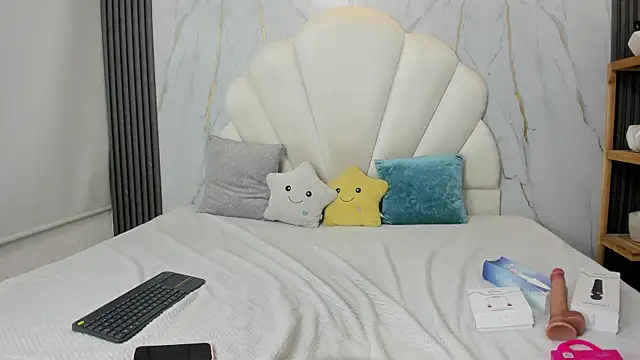 Emily Frostt online show from 06/16/26, 11:35