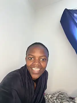 Snapshot of choc_mistyy chatting on 11/17/25, 10:54 choc mistyy online show from 11/17/25, 10:54