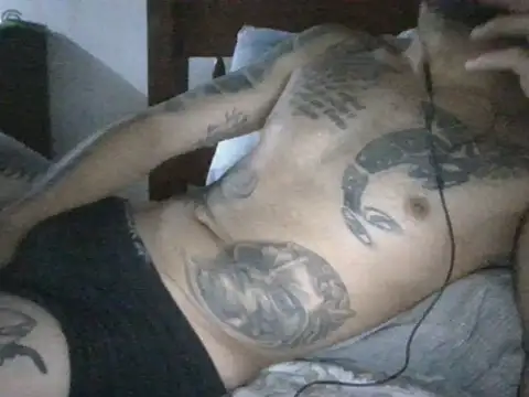 Snapshot of loveSquirtme chatting on 11/15/25, 04:10 loveSquirtme online show from 11/15/25, 04:10