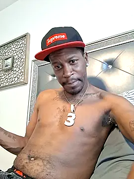 Snapshot of yourboy501withthebig1 chatting on 07/17/26, 06:13 yourboy501withthebig1 online show from 07/17/26, 06:13