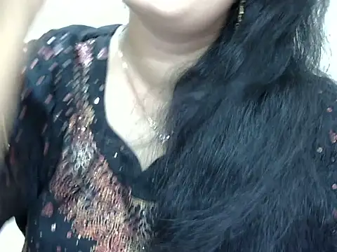 Snapshot of Muskan_Jha chatting on 06/12/26, 01:21 Muskan Jha online show from 06/12/26, 01:21