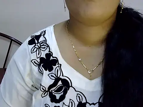 Muskan Jha online show from 07/03/26, 01:06