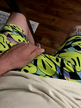 Snapshot of Skaterboy678 chatting on 11/15/25, 05:38 Skaterboy678 online show from 11/15/25, 05:38