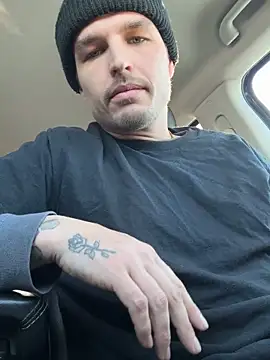 Snapshot of Skaterboy678 chatting on 12/16/25, 08:03 Skaterboy678 online show from 12/16/25, 08:03