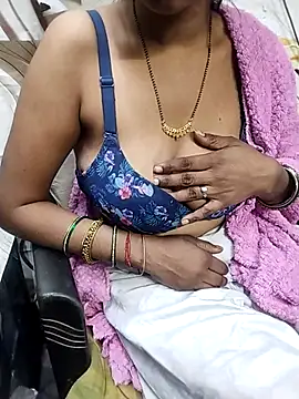 Snapshot of sexysushma1992 chatting on 11/27/25, 11:12 sexysushma1992 online show from 11/27/25, 11:12