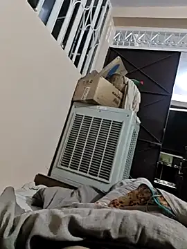 Snapshot of Ayush7323 chatting on 11/15/25, 03:52 Ayush7323 online show from 11/15/25, 03:52