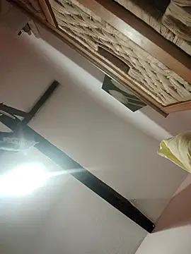 NaughtyClaudia  online show from 12/16/25, 05:01