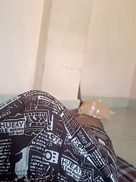 Snapshot of TeluguHotdic chatting on 12/01/25, 06:51 TeluguHotdic online show from 12/01/25, 06:51