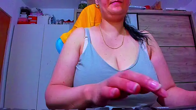 geniferswet online show from 06/15/26, 09:11