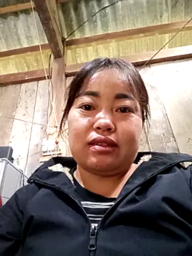 Snapshot of Rose-rose1234 chatting on 11/17/25, 12:49 Rose-rose1234 online show from 11/17/25, 12:49