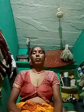 Snapshot of Xx_savita chatting on 06/17/26, 10:54 Xx savita online show from 06/17/26, 10:54