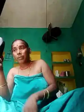 Snapshot of Xx_savita chatting on 06/29/26, 10:15 Xx savita online show from 06/29/26, 10:15