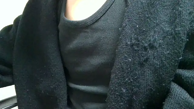 minhyuck001 online show from 11/17/25, 12:33