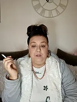 Snapshot of Nova-WiseX chatting on 12/01/25, 02:00 Nova-WiseX online show from 12/01/25, 02:00