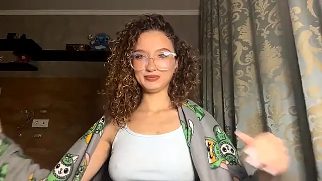 Snapshot of BrocadedEmulsion chatting on 11/23/25, 04:18 BrocadedEmulsion online show from 11/23/25, 04:18