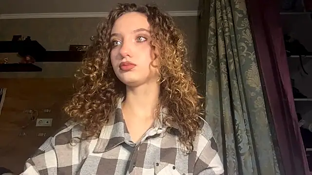 Snapshot of BrocadedEmulsion chatting on 11/24/25, 04:07 BrocadedEmulsion online show from 11/24/25, 04:07