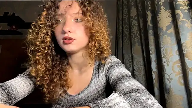 Snapshot of BrocadedEmulsion chatting on 11/28/25, 05:26 BrocadedEmulsion online show from 11/28/25, 05:26