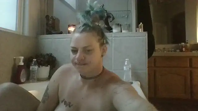 Snapshot of anitabonghit chatting on 06/09/26, 12:39 anitabonghit online show from 06/09/26, 12:39