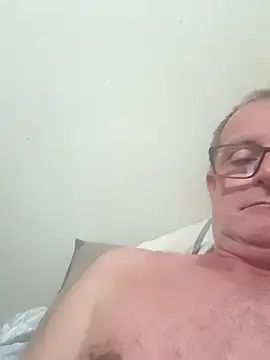 Snapshot of nard53 chatting on 04/11/26, 04:06 nard53 online show from 04/11/26, 04:06