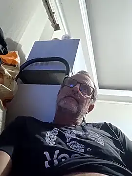 Snapshot of nard53 chatting on 05/10/26, 10:59 nard53 online show from 05/10/26, 10:59
