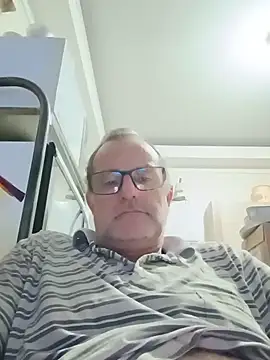 Snapshot of nard53 chatting on 05/21/26, 11:45 nard53 online show from 05/21/26, 11:45