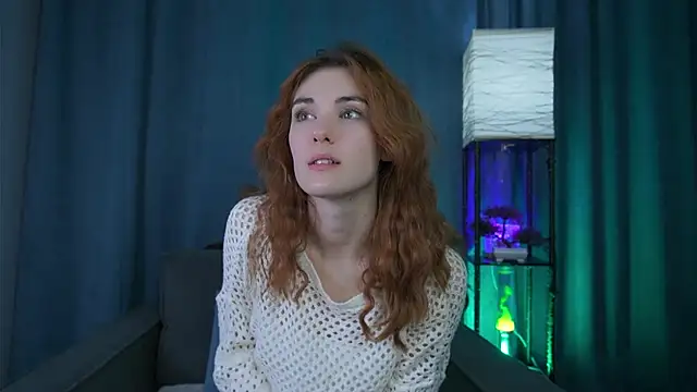 Snapshot of foxy_cute4you chatting on 12/04/25, 07:33 foxy cute4you online show from 12/04/25, 07:33