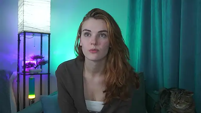 Snapshot of foxy_cute4you chatting on 03/13/26, 06:36 foxy cute4you online show from 03/13/26, 06:36