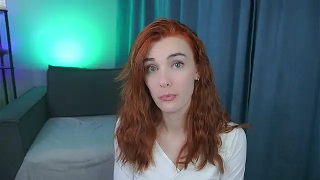 Snapshot of foxy_cute4you chatting on 04/09/26, 07:52 foxy cute4you online show from 04/09/26, 07:52