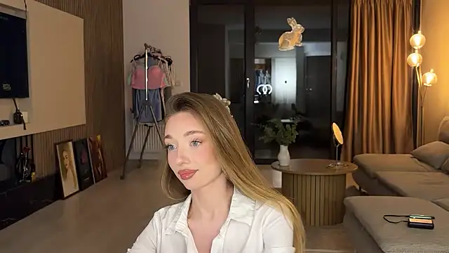 Jolienne online show from 05/21/26, 08:16