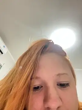 Snapshot of moranguinhofire chatting on 11/19/25, 03:06 moranguinhofire online show from 11/19/25, 03:06