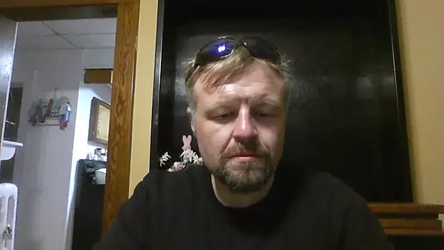 Snapshot of TheOneDonShaun chatting on 04/09/26, 01:49 TheOneDonShaun online show from 04/09/26, 01:49