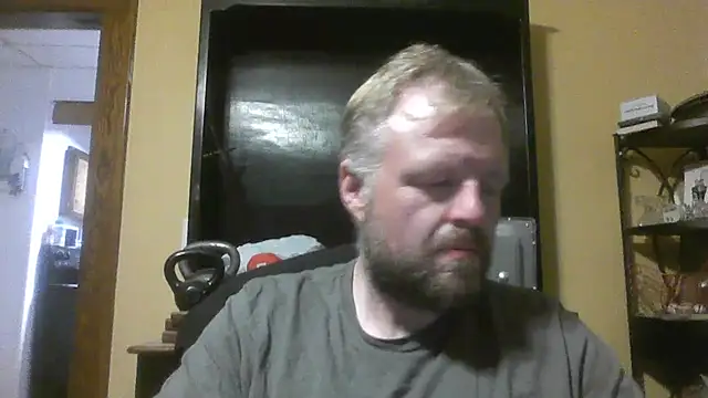 Snapshot of TheOneDonShaun chatting on 07/17/26, 04:08 TheOneDonShaun online show from 07/17/26, 04:08