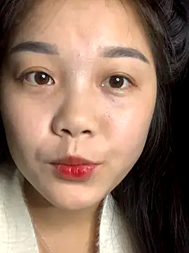 Snapshot of Baa-bee22 chatting on 11/19/25, 01:27 Baa-bee22 online show from 11/19/25, 01:27