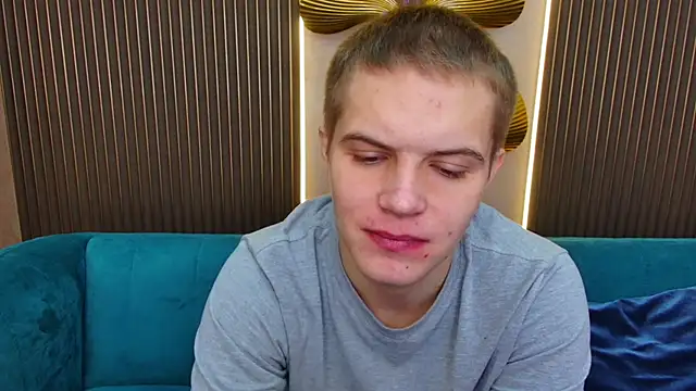 Snapshot of Piter_Ward chatting on 12/05/25, 08:27 Piter Ward online show from 12/05/25, 08:27