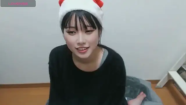 uki-japan online show from 12/17/25, 02:23