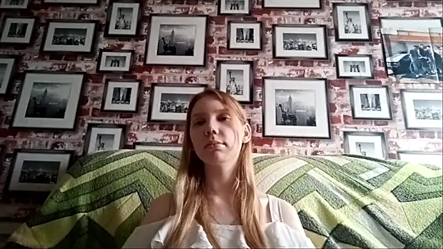 EvieBaggette online show from 08/09/26, 07:24