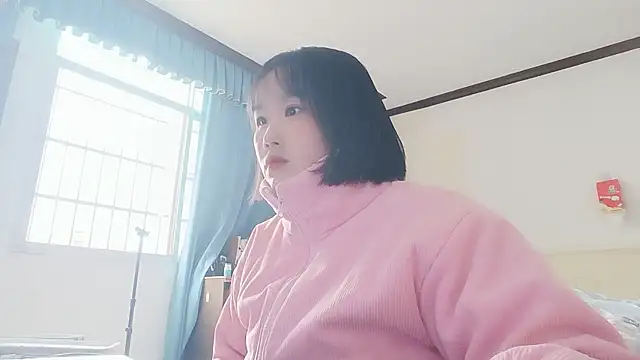 Snapshot of Misszhong chatting on 11/18/25, 07:46 Misszhong online show from 11/18/25, 07:46