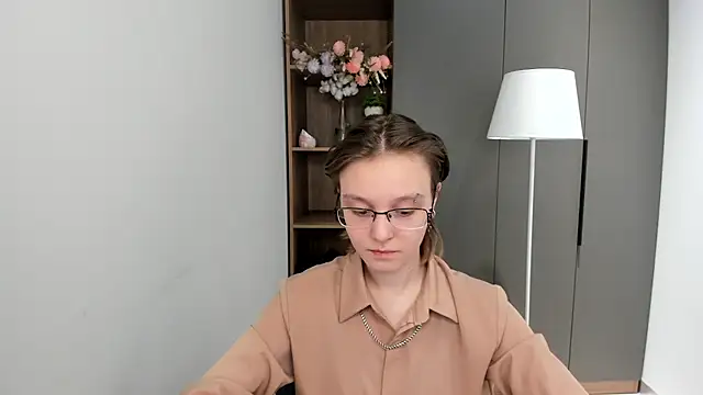 DelphaBoven online show from 11/19/25, 02:22