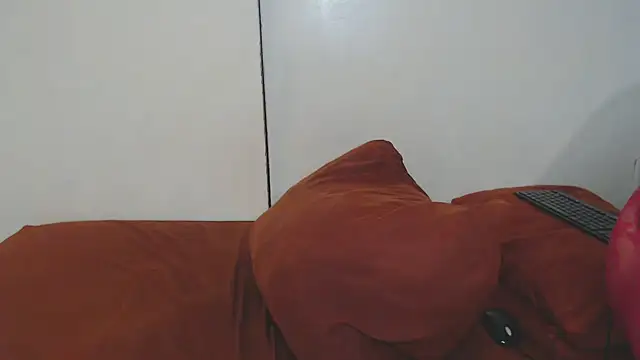 Snapshot of HotSexyCindy chatting on 01/15/26, 04:17 HotSexyCindy online show from 01/15/26, 04:17