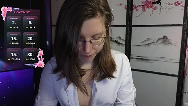 Snapshot of scarlettsrose chatting on 04/13/26, 01:05 scarlettsrose online show from 04/13/26, 01:05