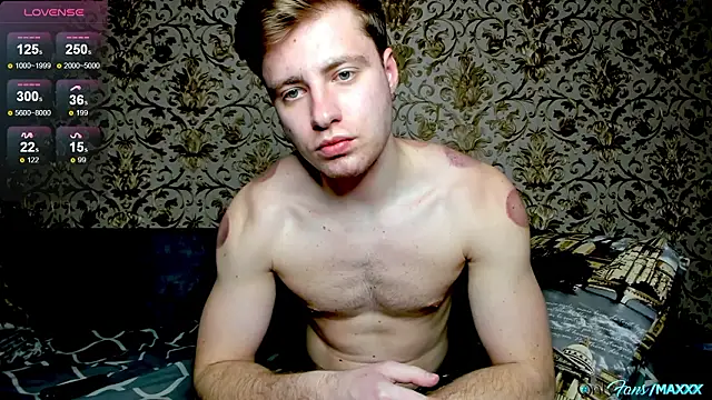 Snapshot of Maxhornyblondieman chatting on 03/12/26, 09:21 Maxhornyblondieman online show from 03/12/26, 09:21