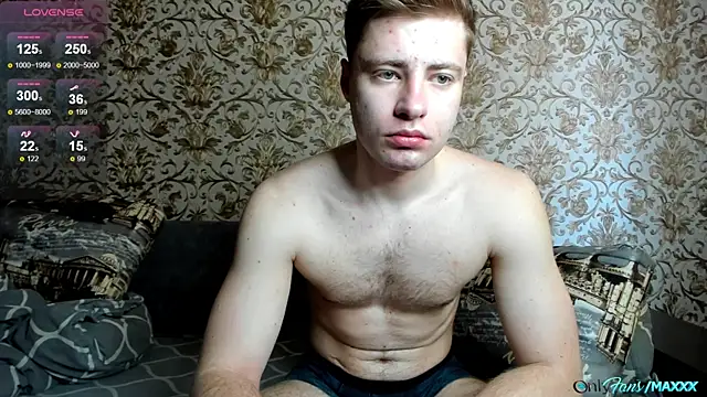 Snapshot of Maxhornyblondieman chatting on 04/12/26, 09:03 Maxhornyblondieman online show from 04/12/26, 09:03