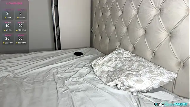 Maxhornyblondieman online show from 06/25/26, 12:20