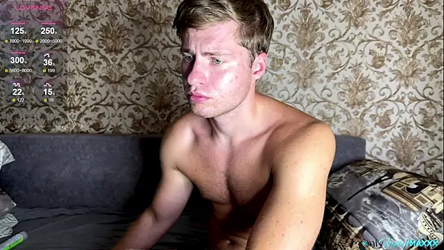 Maxhornyblondieman online show from 07/10/26, 10:29