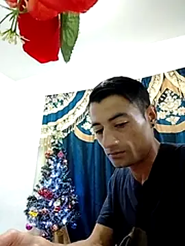 Snapshot of noah77_ chatting on 11/29/25, 03:15 noah77 online show from 11/29/25, 03:15