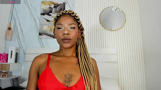 Snapshot of Afro_Luna chatting on 04/20/26, 11:35 Afro Luna online show from 04/20/26, 11:35