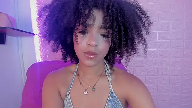 Snapshot of Serena_Fey chatting on 12/02/25, 12:10 Serena Fey online show from 12/02/25, 12:10