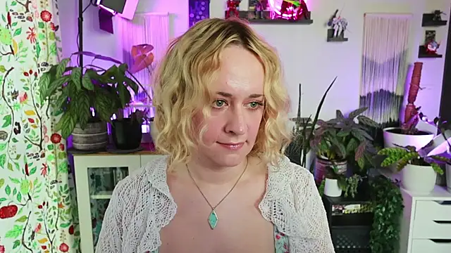 xzoeyryanx online show from 06/09/26, 05:35